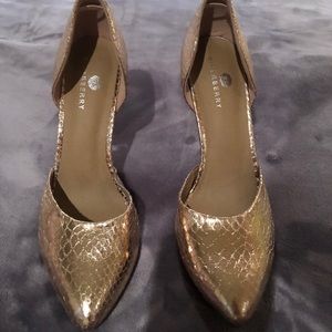 Gold Heels